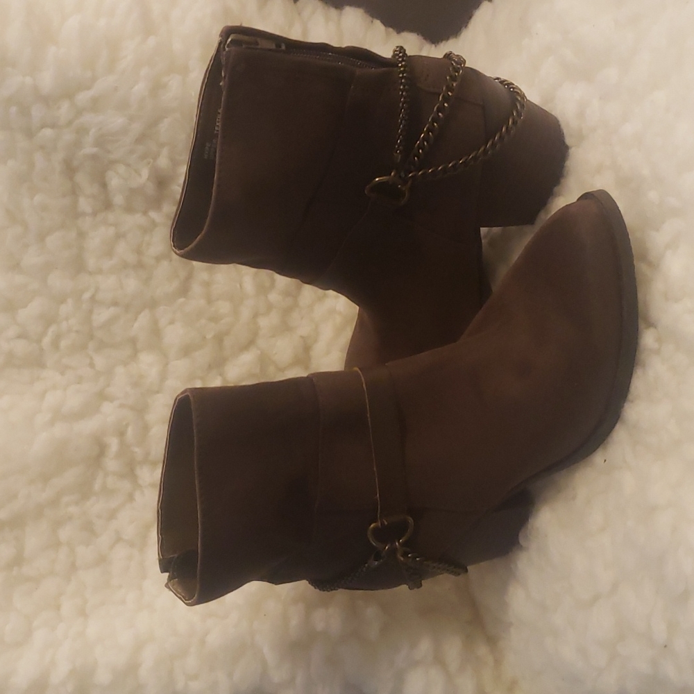 Coconuts boots Size 7.5
